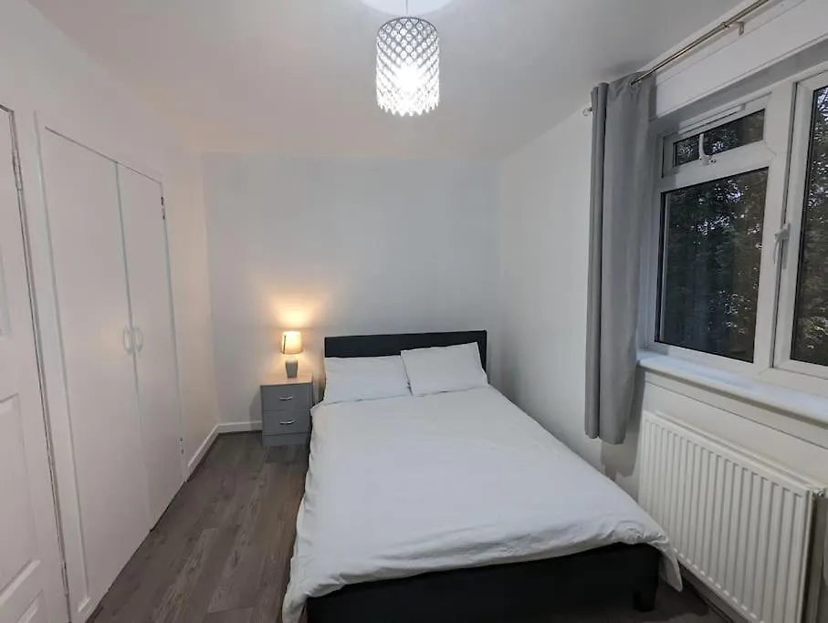 3 Bedroom Apartment Sleeps 8 Εδιμβούργο